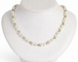 Biserna ogrlica Peridot Royal
