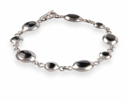 Onyx Silver Bracelet 6 x 8 mm