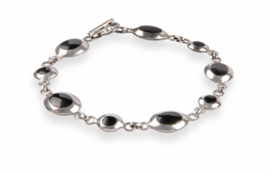 Onyx Silver Bracelet 6 x 8 mm